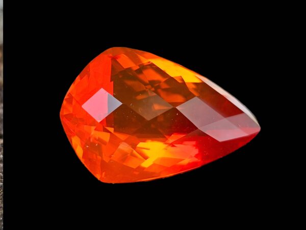 Opale de feu 11,59ct 22x15x7mm
