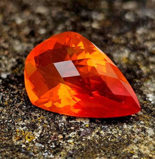 Opale de feu 11,59ct 22x15x7mm – Image 2