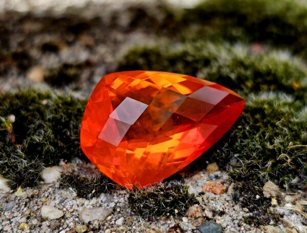Opale de feu 11,59ct 22x15x7mm – Image 3