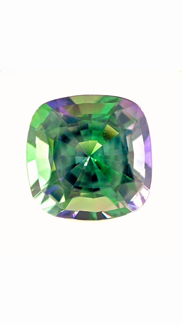 Tanzanite 14,31carats 14.50x14.50x10mm